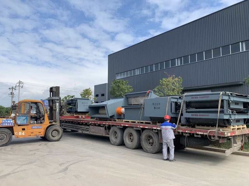 永磁自卸式除鐵器