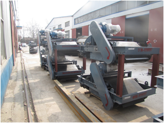 懸掛式強(qiáng)磁除鐵器