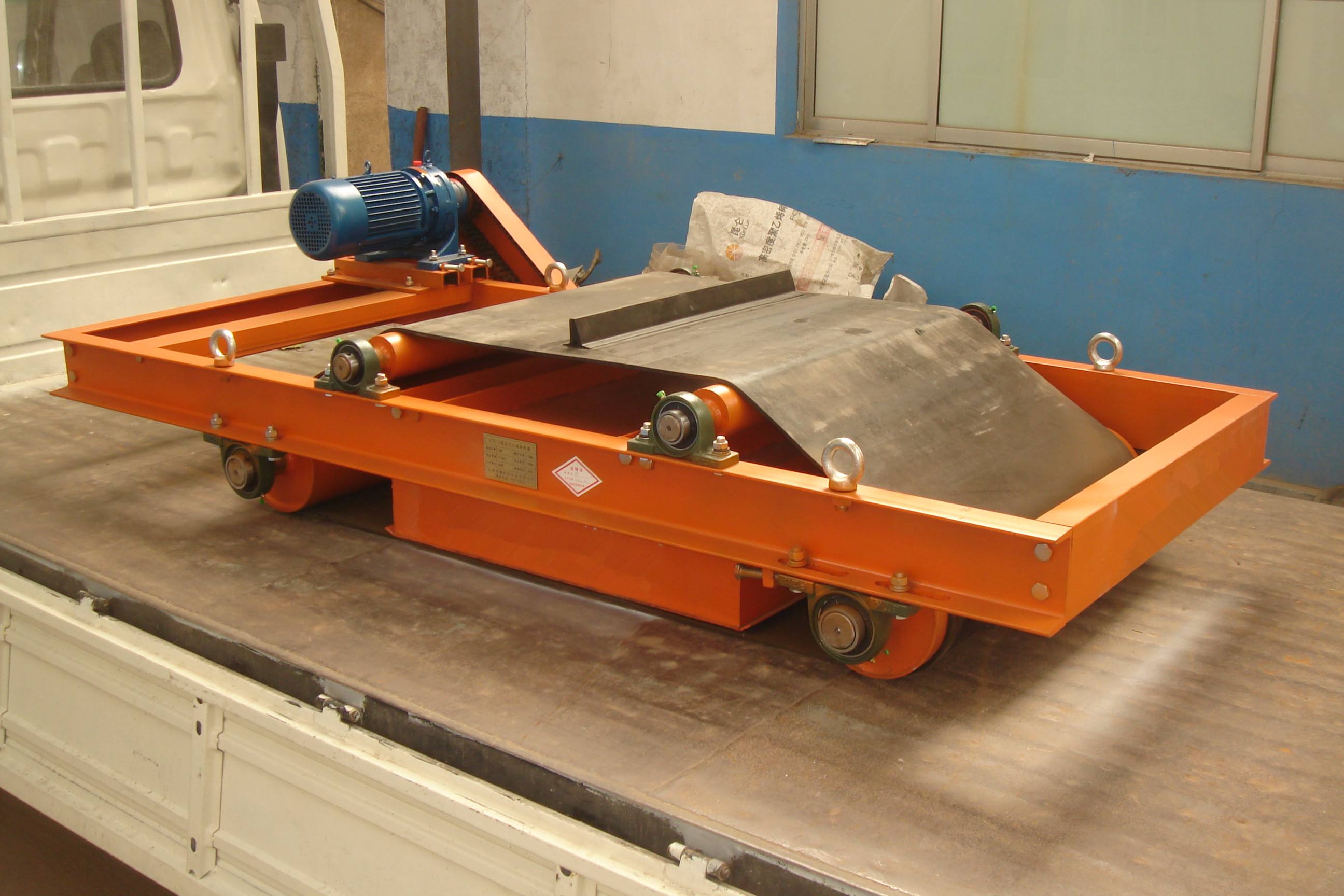 永磁自卸式除鐵器